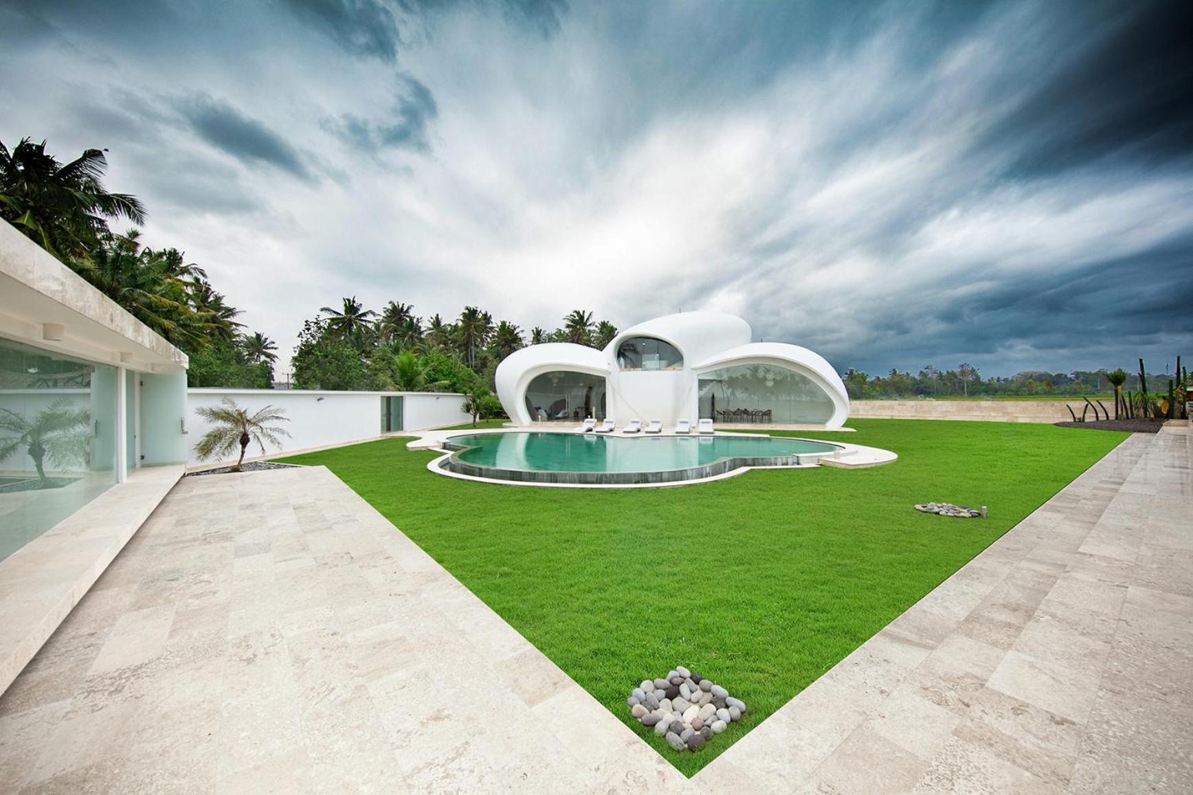 Villa Boutique Complex Sensation